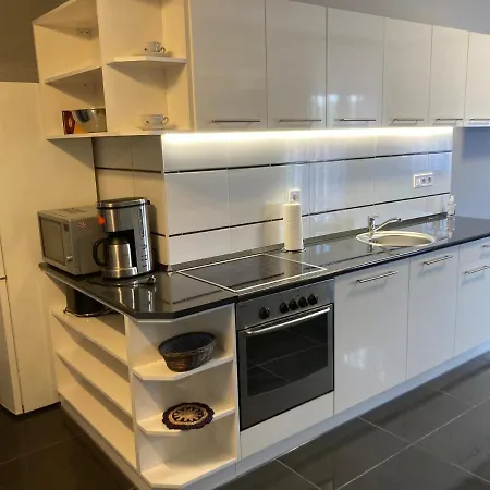 Апартаменты Eva Apartmanhaz Балатонлелле