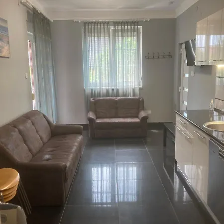 Eva Apartmanhaz